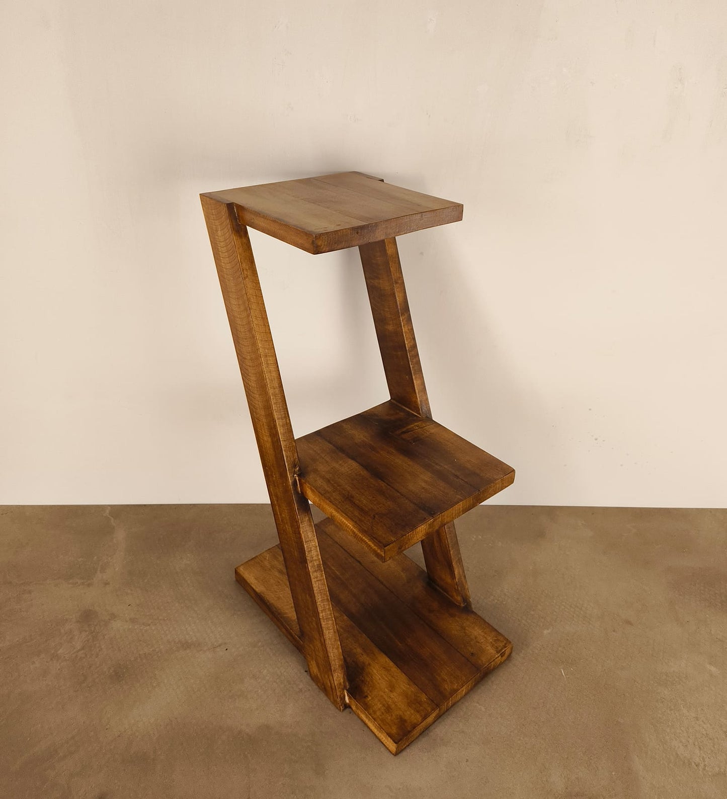 Stand 3 Tier Shelf & Planter