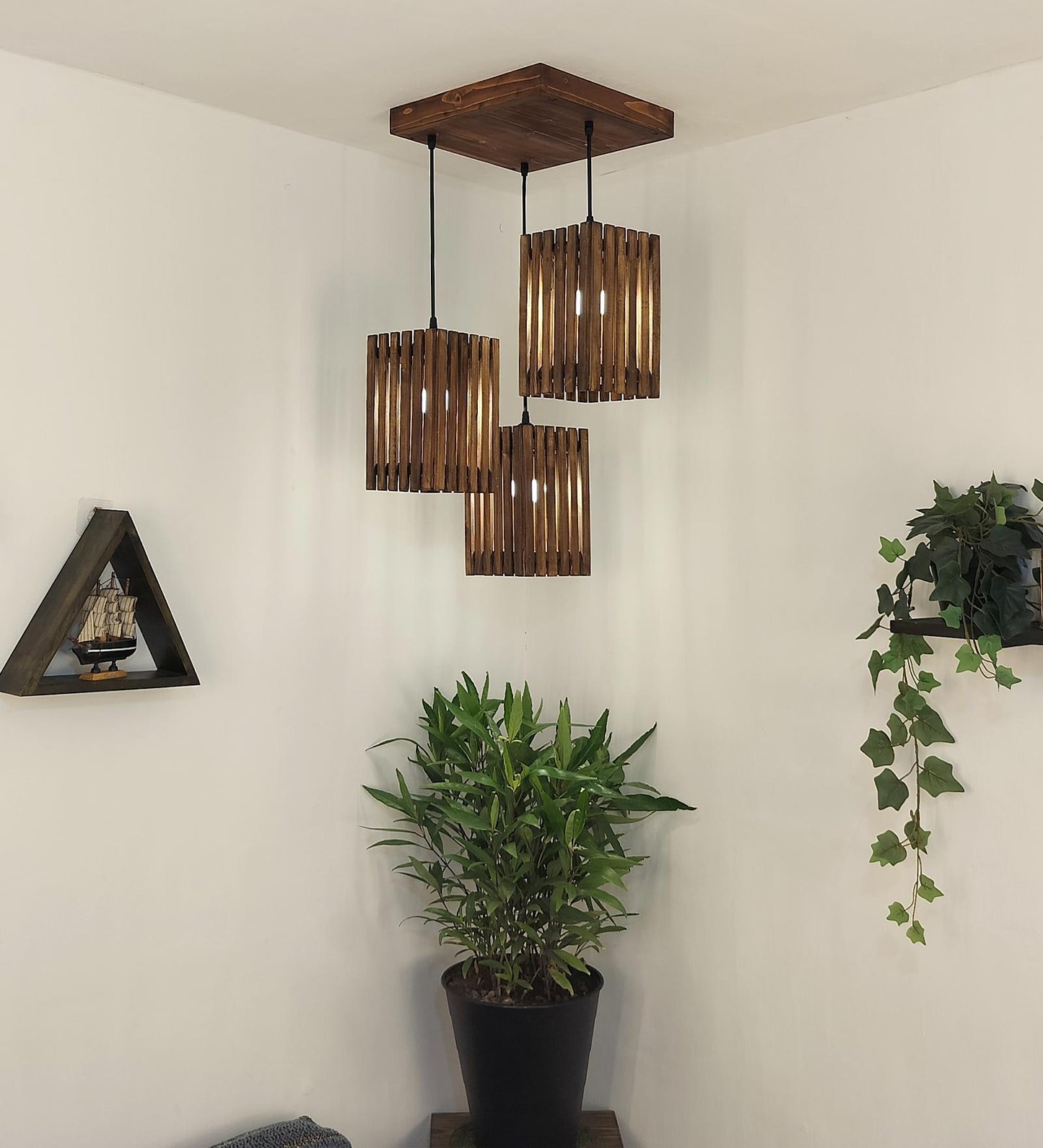 Violet Brown Wooden Cluster Hanging Lamp