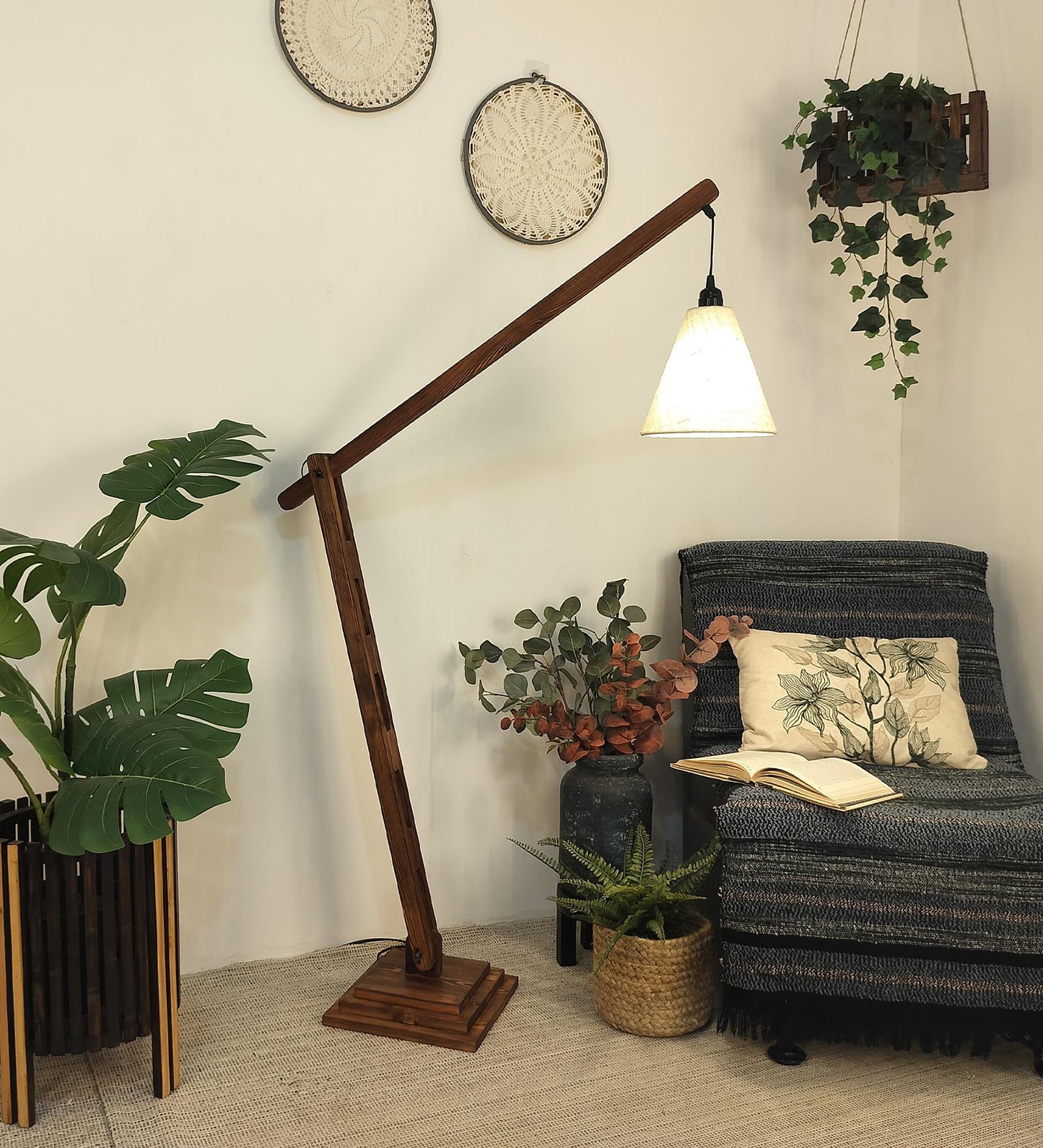 Mountain Wooden Floor Lamp with Brown Base and Jute Fabric Lampshade
