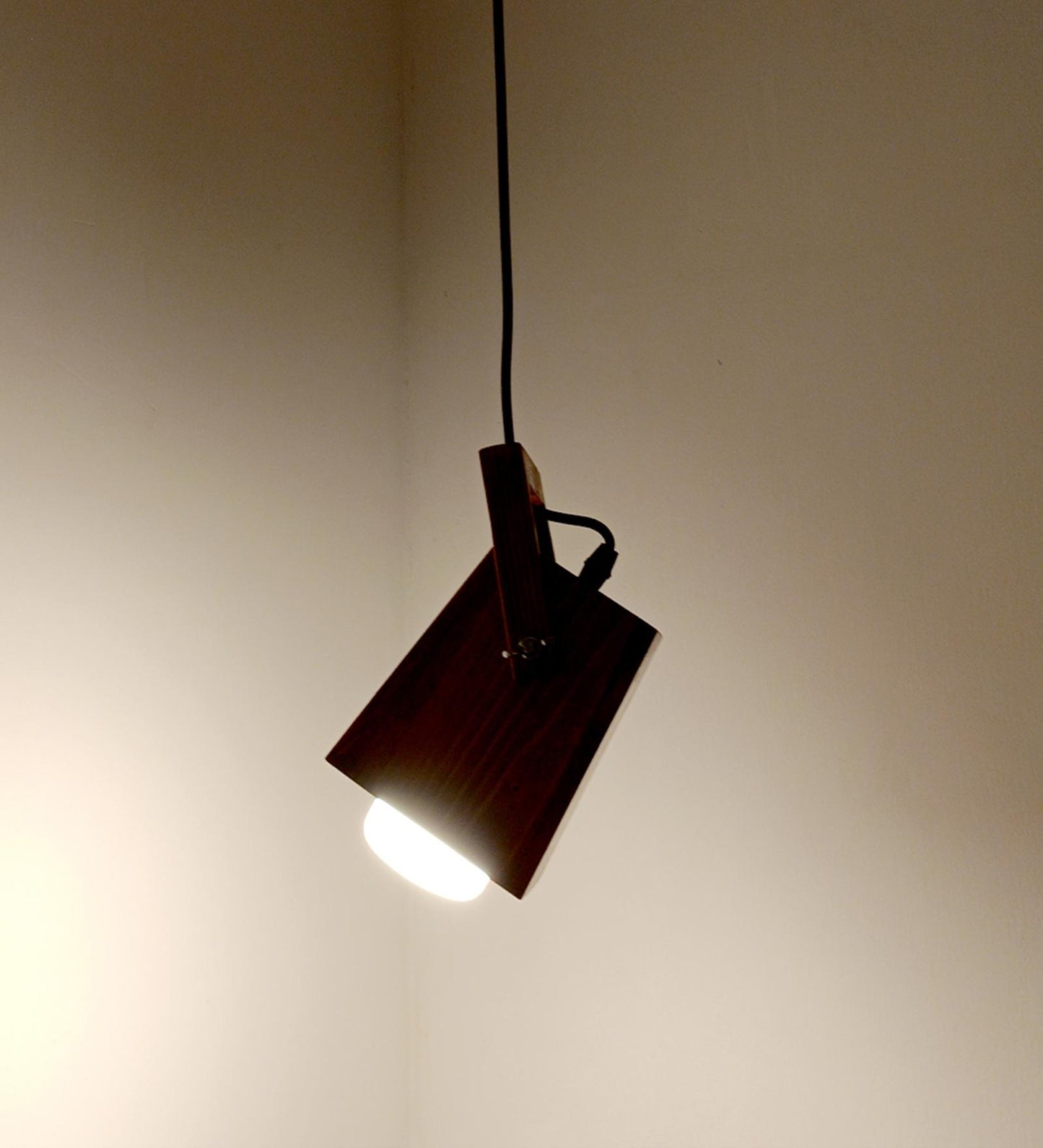 Luna Brown Wooden Single Hanging Lamp