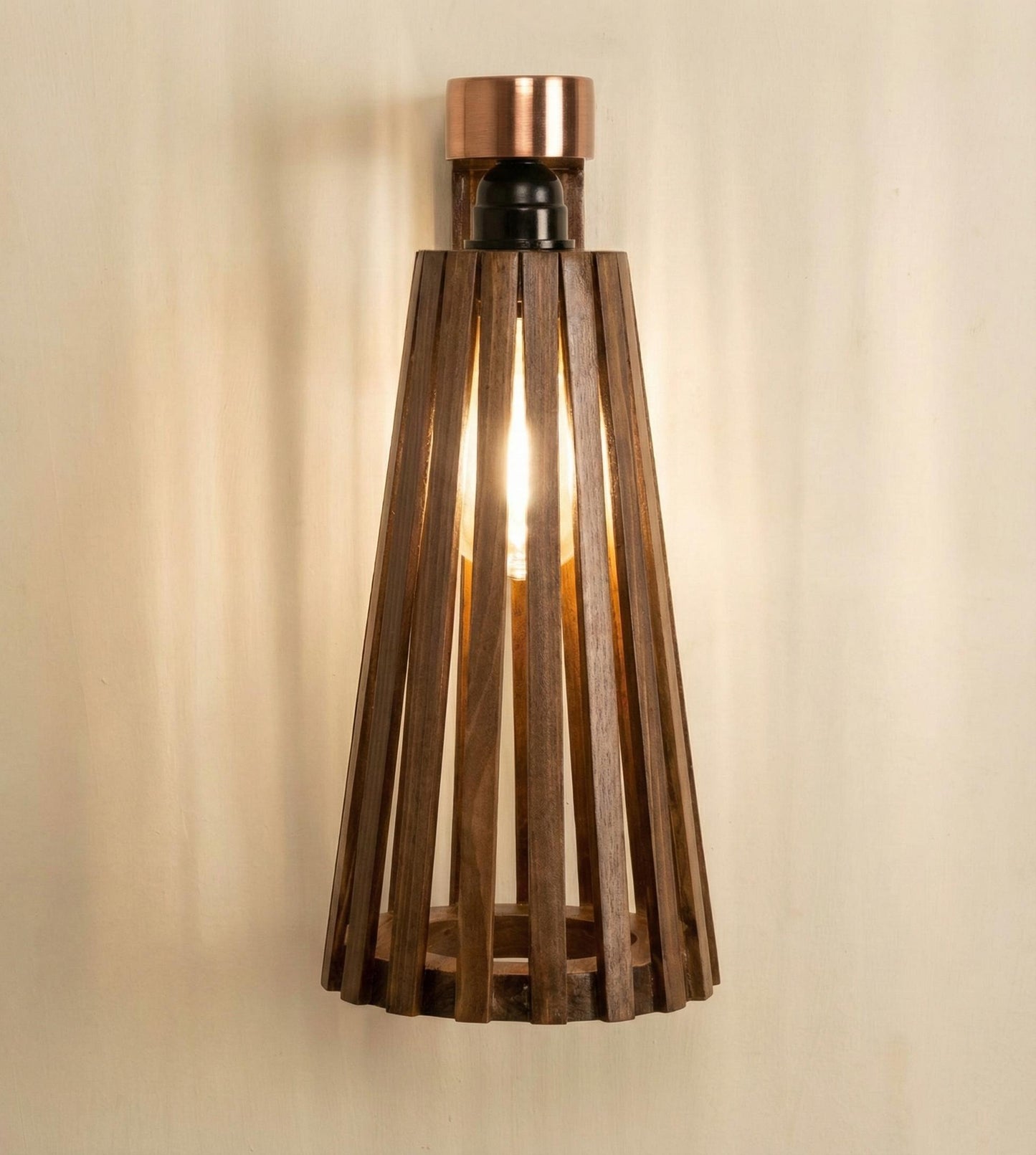 Good Brown Wooden Wall Light