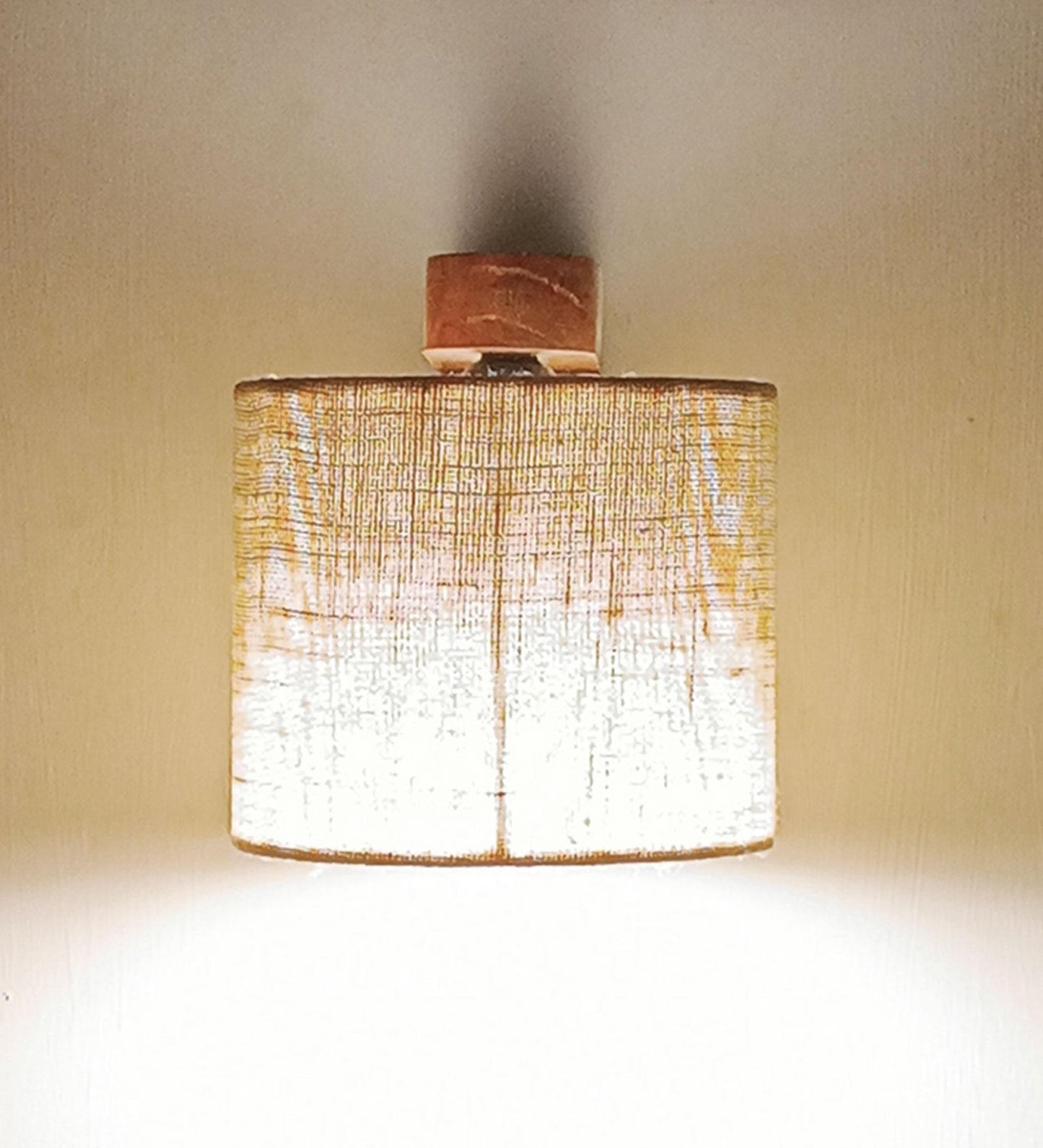 Fast Brown Wooden Wall Light