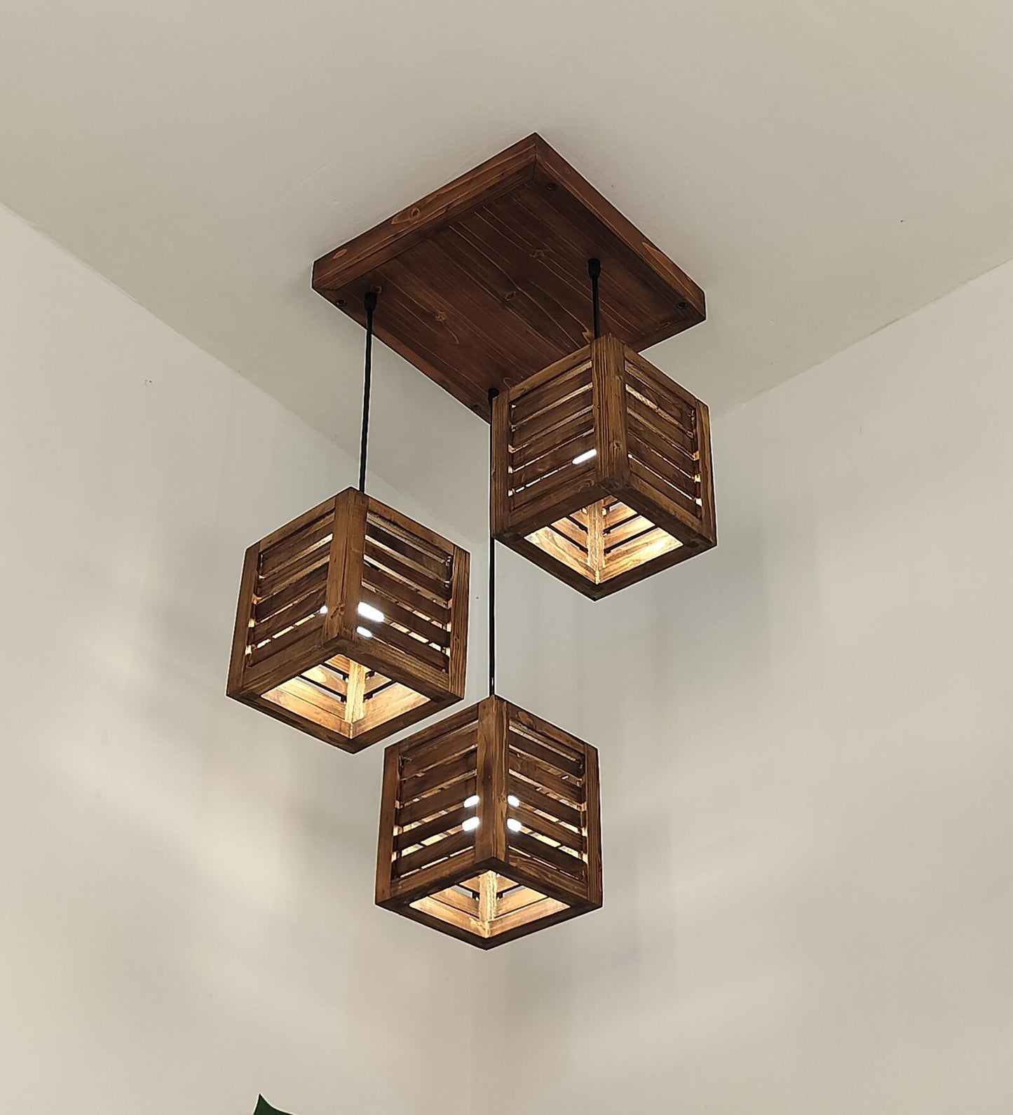 Be Brown Wooden Cluster Hanging Lamp