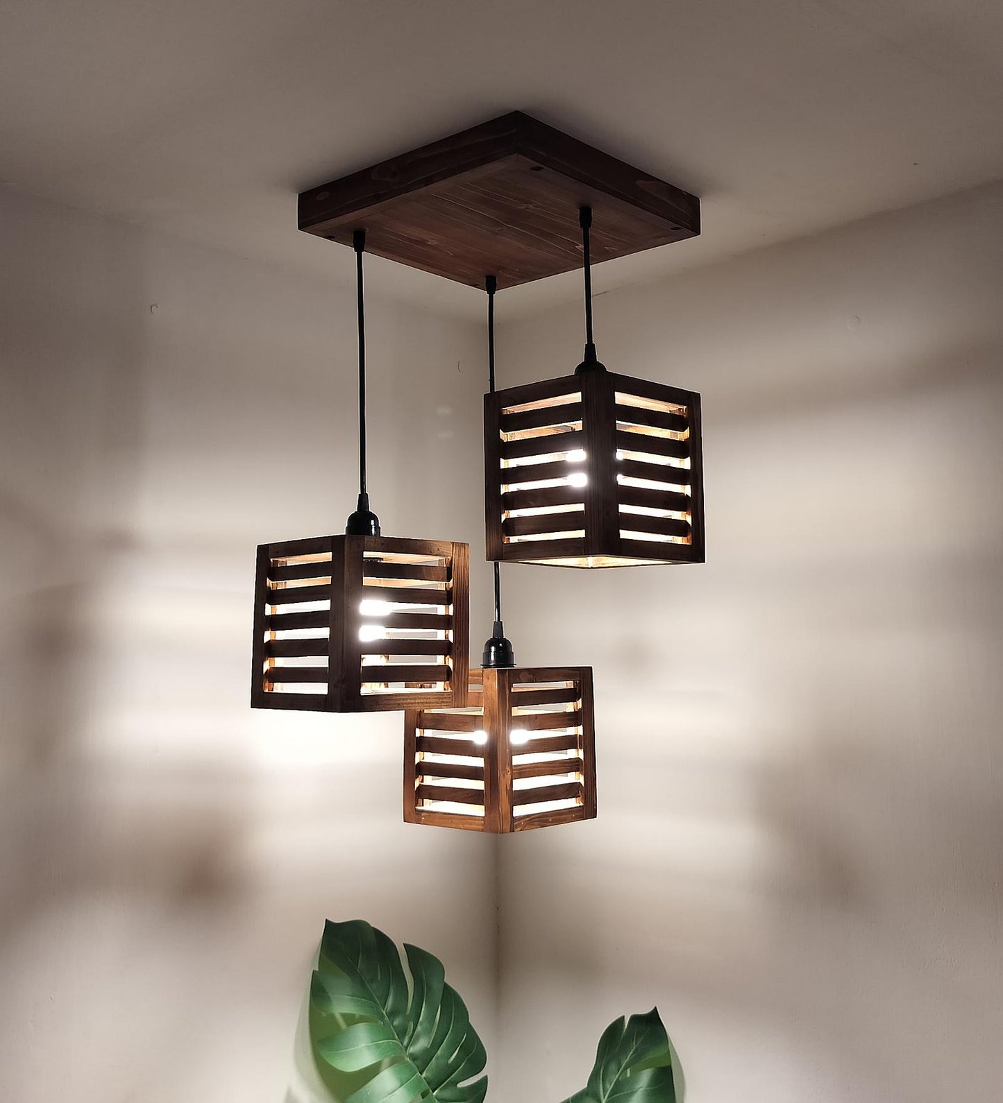 Be Brown Wooden Cluster Hanging Lamp