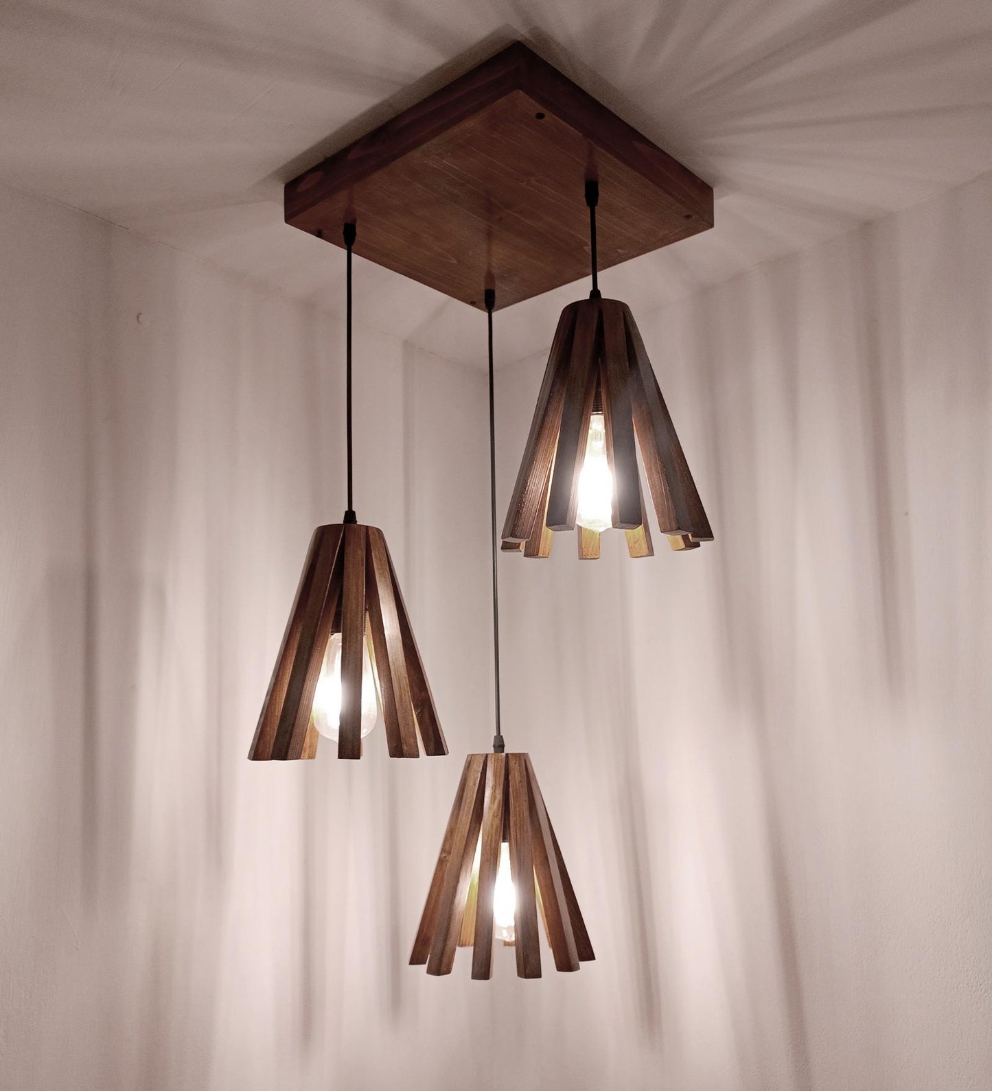Think Brown Wooden Cluster Hanging Lamp