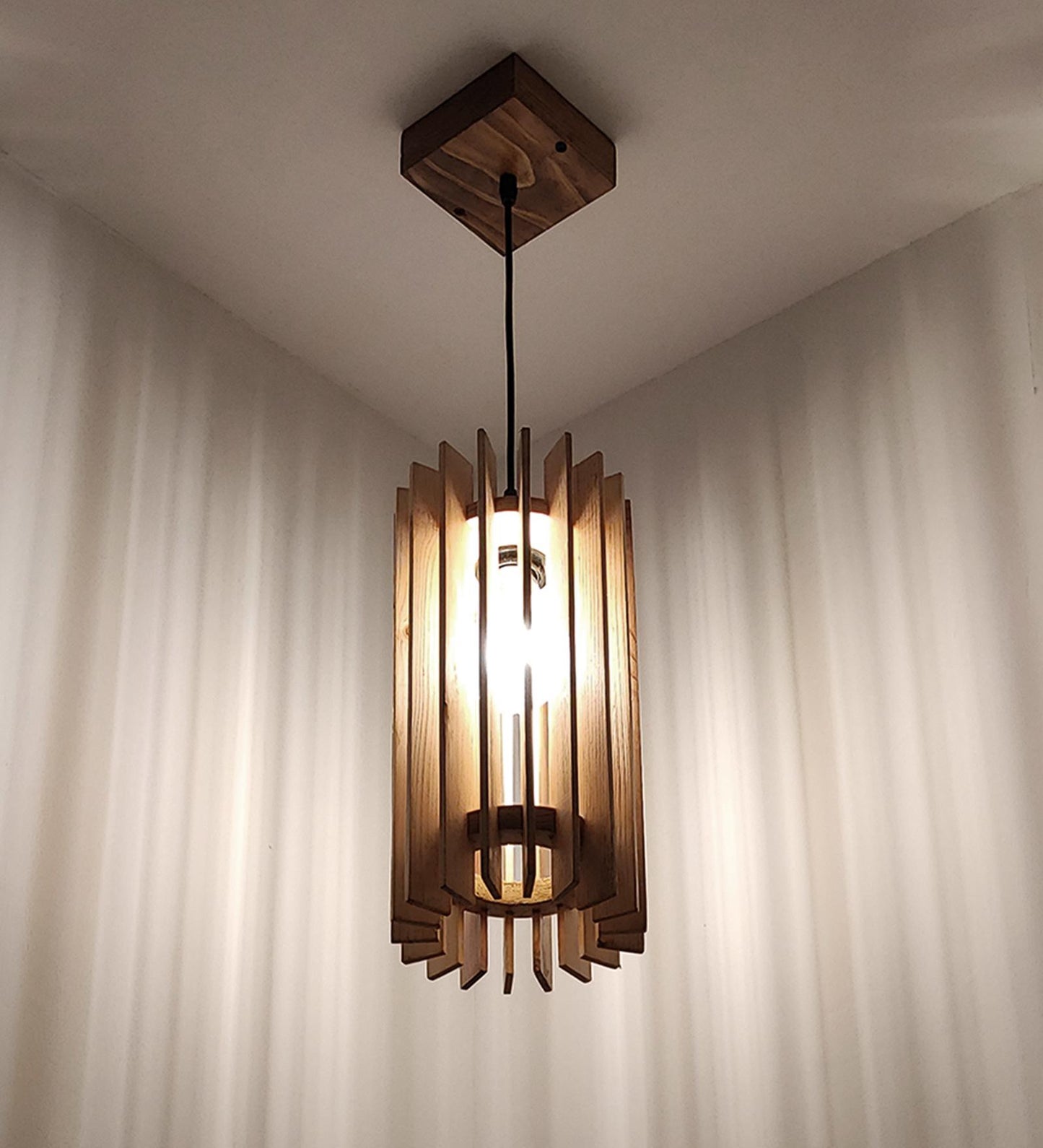 Dive Beige Wooden Single Hanging Lamp