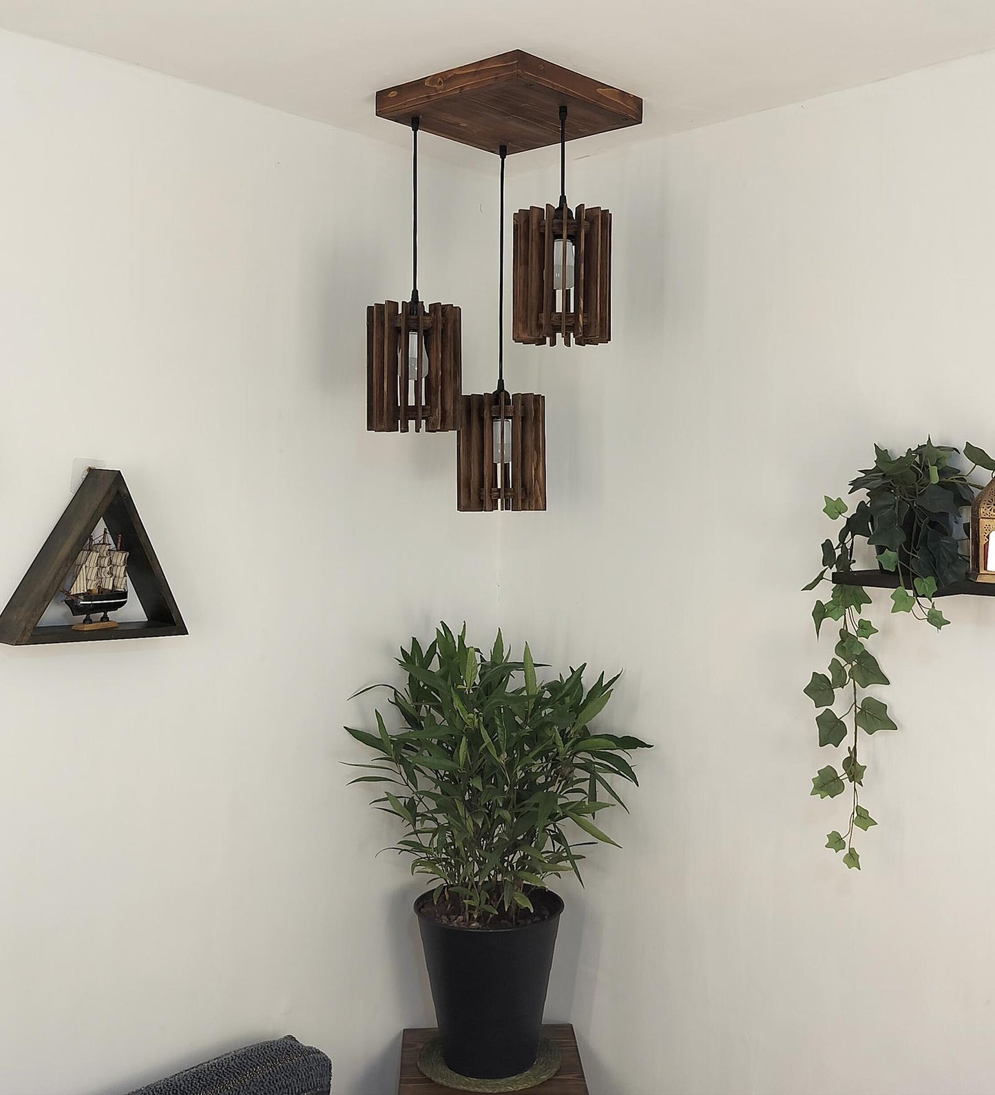 Dive Brown Cluster Hanging Lamp