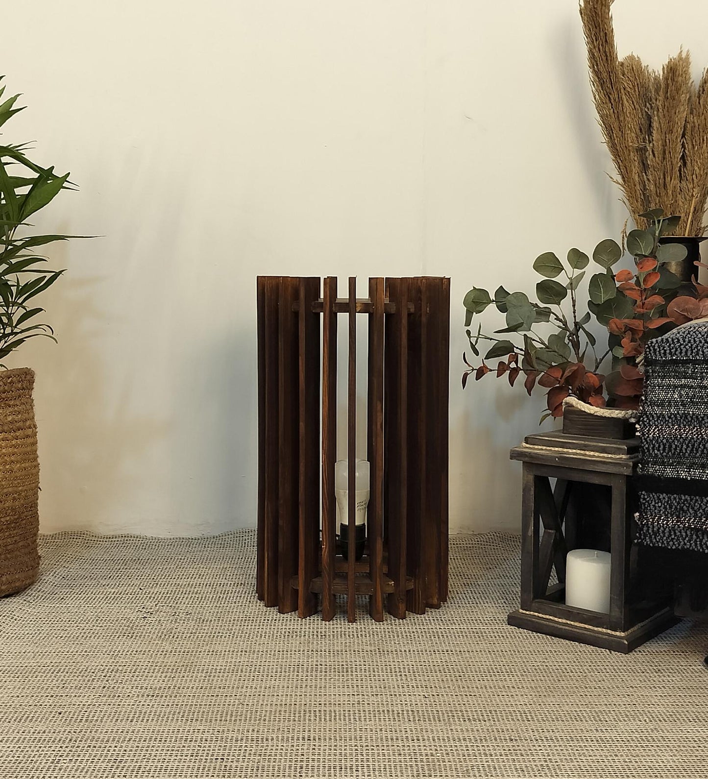 Dive Sidekick Wooden Floor Lamp
