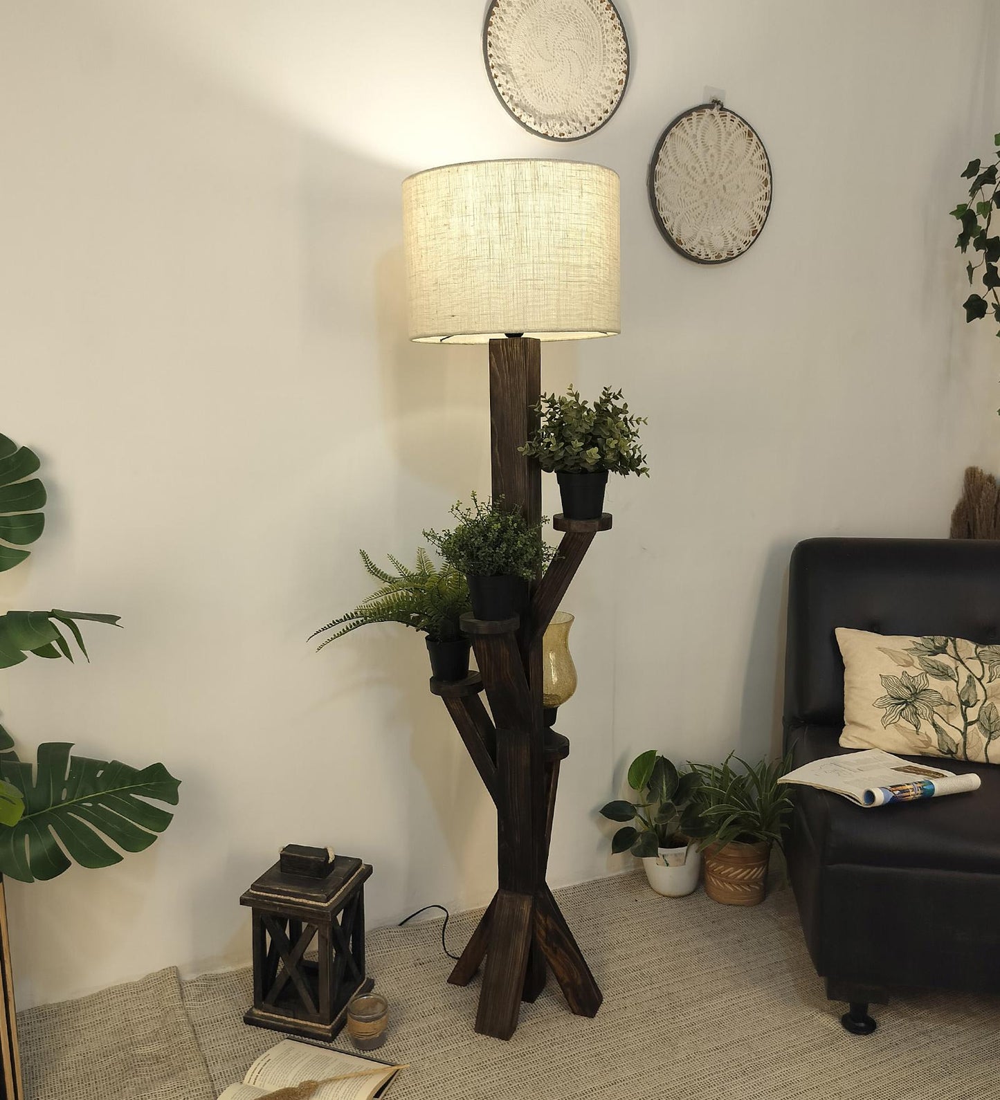 Eat Wooden Floor Lamp with Brown Base and Jute Fabric Lampshade